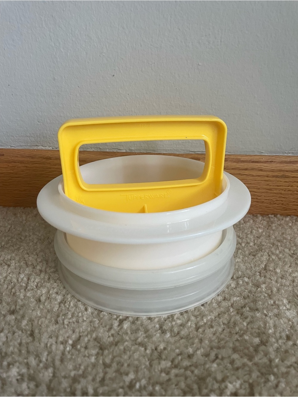 Tupperware Yellow and White Hamburger Press